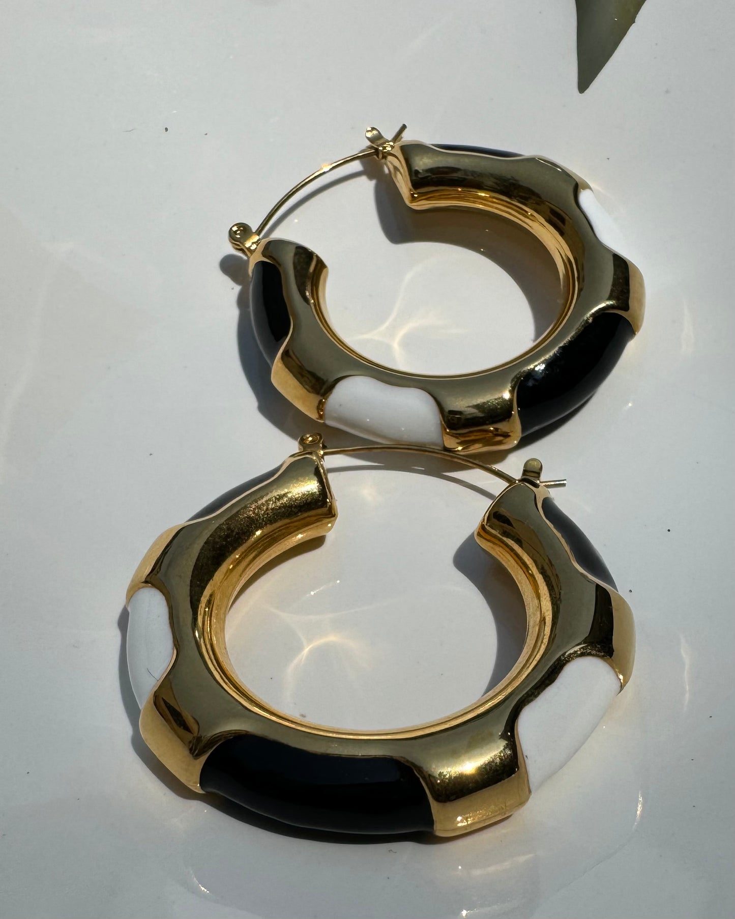 Amorist Smitten Hoops